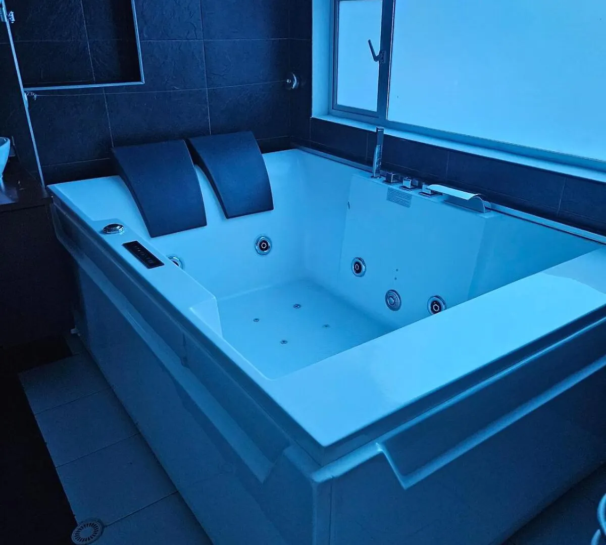 Apartament Casa De Lujo En Bogota, Jacuzzi, Patio, Bbq